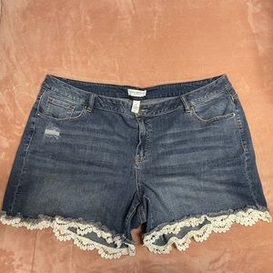 Lane Bryant lace hem shorts sz 24